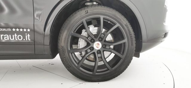 PORSCHE Cayenne usata, con Servosterzo