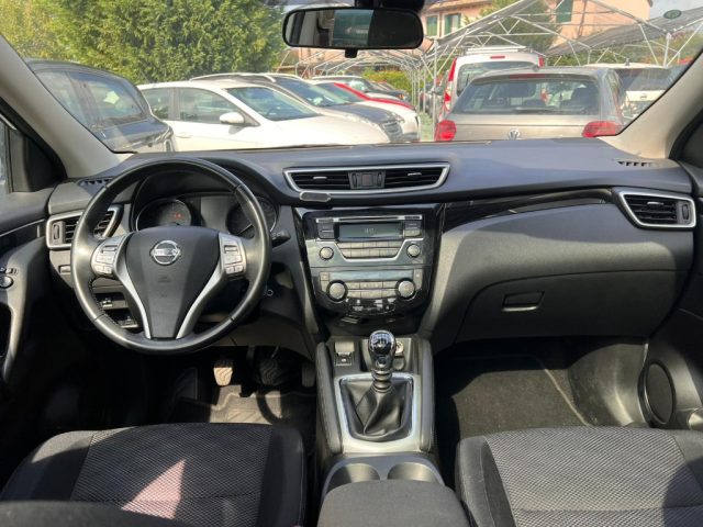 NISSAN Qashqai usata, con Autoradio