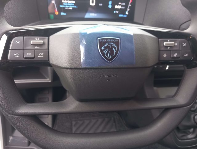 PEUGEOT Expert usata, con USB