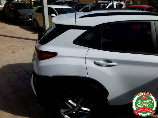 HYUNDAI Kona usata, con Sensori di parcheggio posteriori