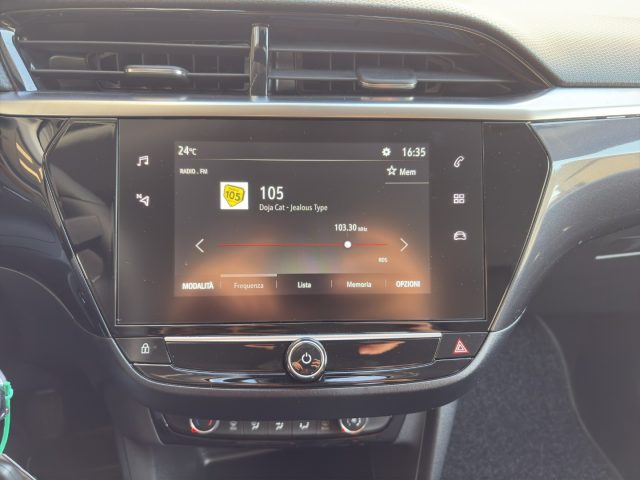 OPEL Corsa usata, con Bluetooth