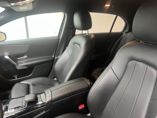MERCEDES-BENZ A 180 usata, con Touch screen