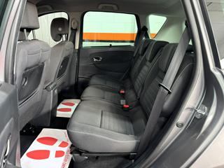 RENAULT Scenic usata 23