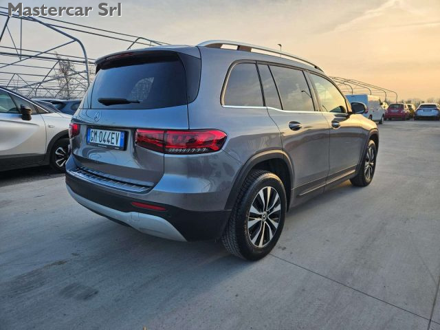 MERCEDES-BENZ GLB 200 usata, con Climatizzatore