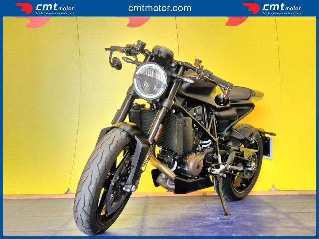 HUSQVARNA Vitpilen 701 usata 1