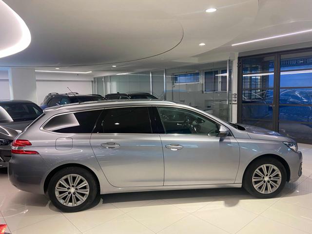 PEUGEOT 308 usata, con Airbag Passeggero