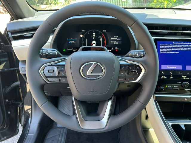 LEXUS LBX usata, con Cerchi in lega