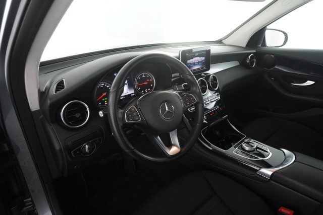 MERCEDES-BENZ GLC 220 usata 7