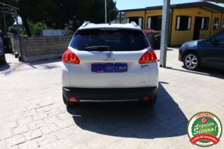 PEUGEOT 2008 usata, con Autoradio