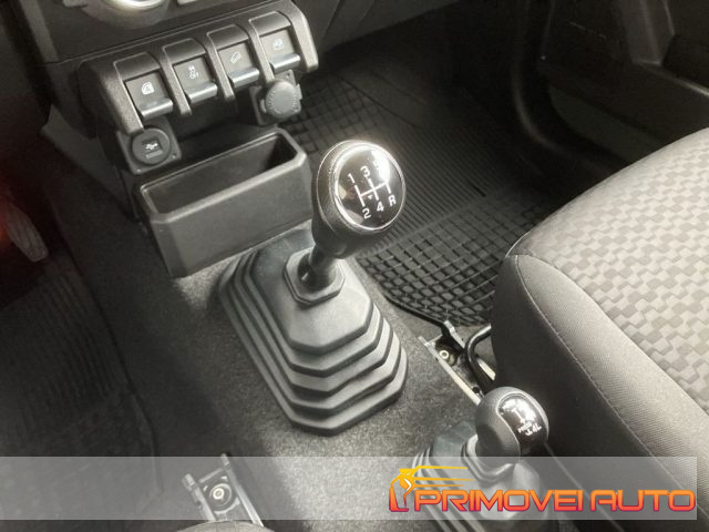 SUZUKI Jimny usata, con Bluetooth