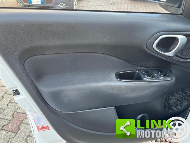 FIAT 500L usata, con USB