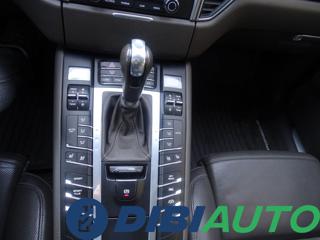 PORSCHE Macan usata, con USB