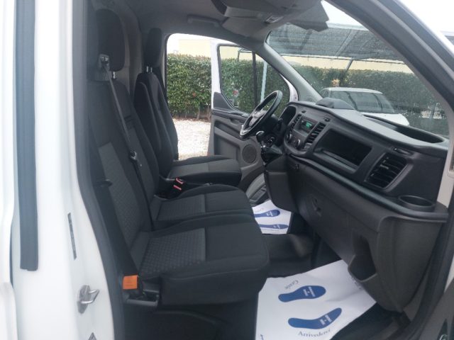 FORD Transit Custom usata, con Fari LED
