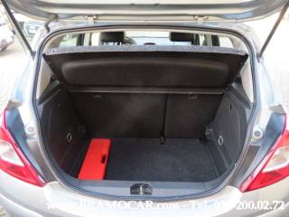 OPEL Corsa usata, con Luce d