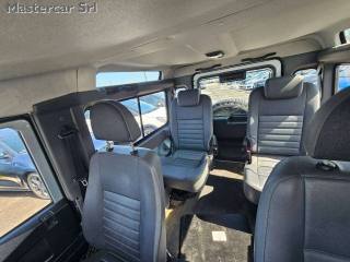 LAND ROVER Defender usata 10