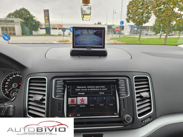 VOLKSWAGEN Sharan usata, con MP3