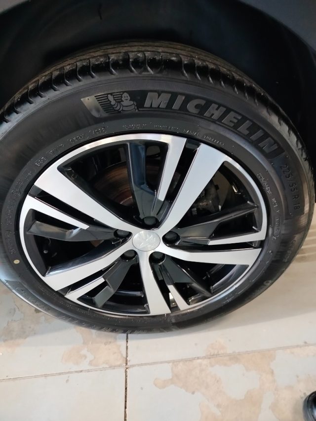 PEUGEOT 3008 usata, con Servosterzo