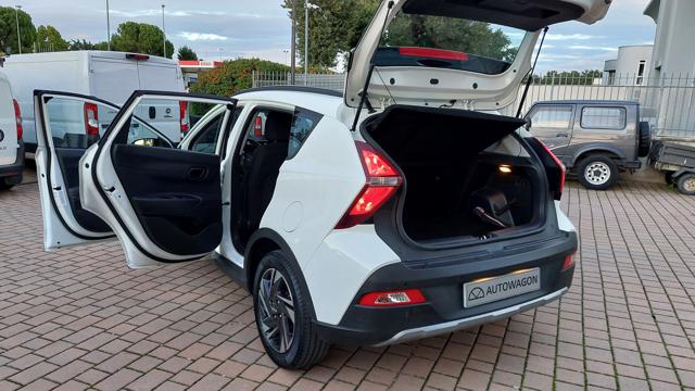 HYUNDAI Bayon usata, con Luci diurne LED