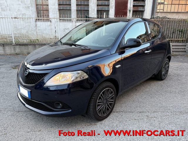 LANCIA Ypsilon usata, con Airbag laterali