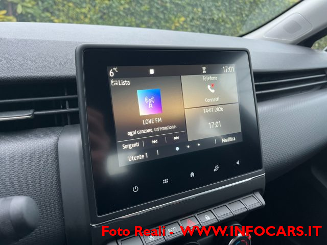 RENAULT Clio usata, con Touch screen