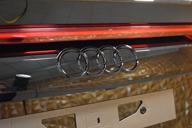 AUDI Q8 usata 21