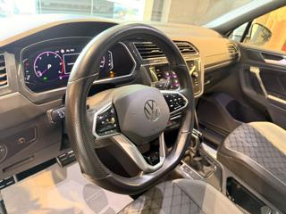 VOLKSWAGEN Tiguan usata, con Leve al volante