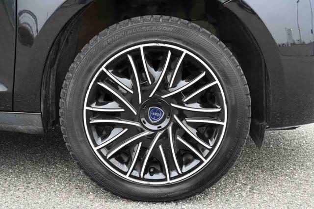 LANCIA Ypsilon usata, con Autoradio