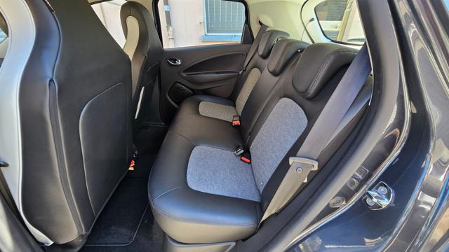 RENAULT ZOE usata, con Telecamera per parcheggio assistito