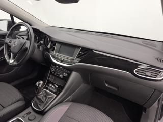 OPEL Astra usata, con Isofix