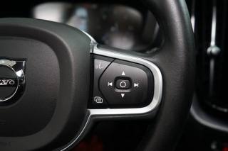 VOLVO XC60 usata, con Sensori di parcheggio anteriori