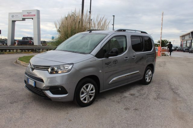 TOYOTA Proace City Verso usata, con Airbag