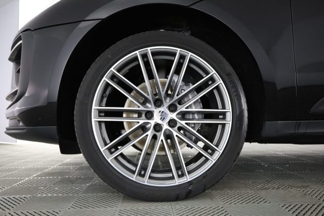 PORSCHE Macan usata 16