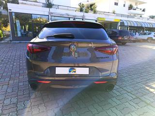 ALFA ROMEO Stelvio usata, con Alzacristalli elettrici