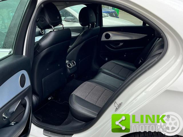 MERCEDES-BENZ E 200 usata, con Volante in pelle