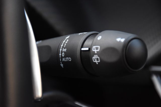 PEUGEOT 2008 usata, con Luci diurne LED