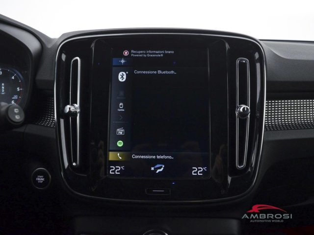 VOLVO XC40 usata 14
