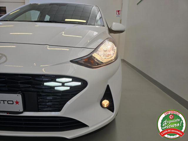 HYUNDAI i10 usata, con Telecamera per parcheggio assistito