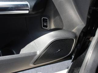 MERCEDES-BENZ GLA 200 usata, con Fari LED