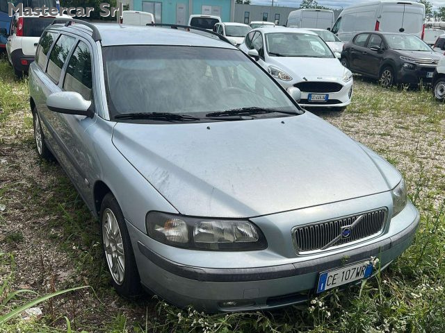 VOLVO V70 usata 1