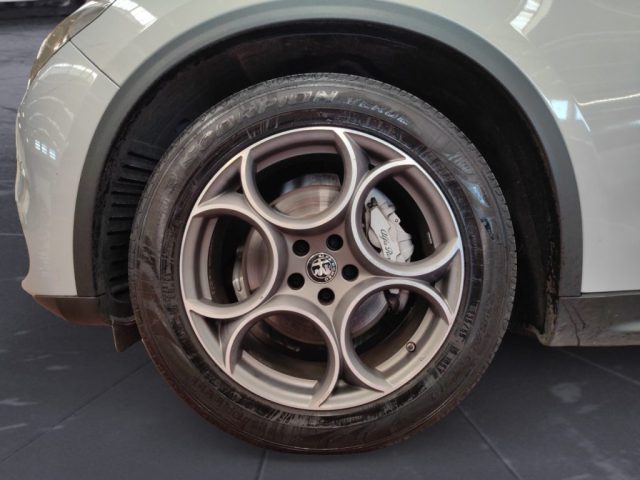 ALFA ROMEO Stelvio usata, con Controllo elettronico della corsia