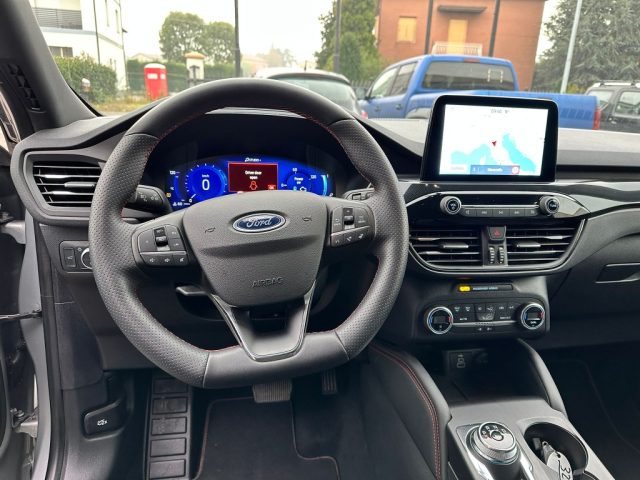 FORD Kuga usata, con Bracciolo