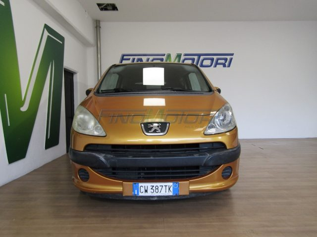 PEUGEOT 1007 usata 15