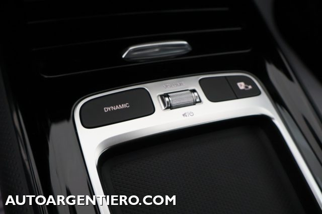 MERCEDES-BENZ GLA 180 usata, con Volante in pelle