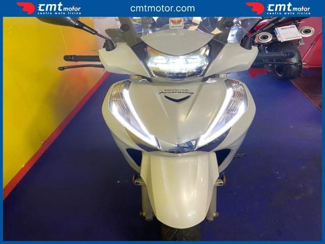 HONDA SH 300 i usata 7