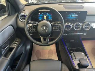 MERCEDES-BENZ GLB 200 usata, con Controllo automatico clima