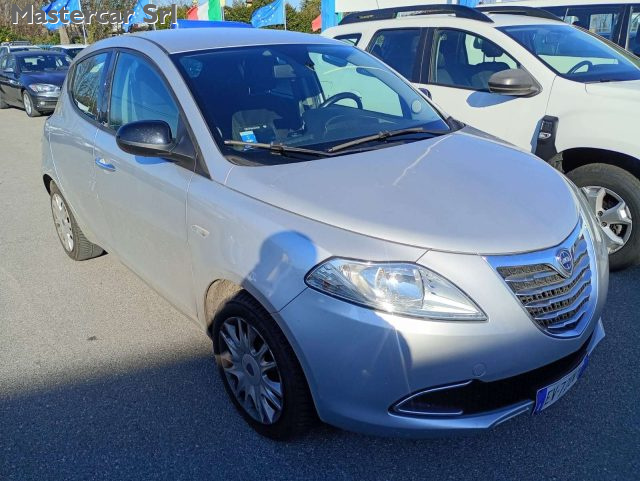 LANCIA Ypsilon usata, con Airbag laterali