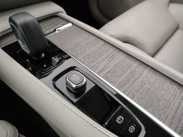 VOLVO XC90 usata, con Sedili riscaldati