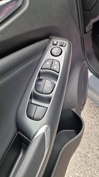 NISSAN Juke usata, con Airbag testa