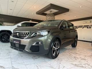 PEUGEOT 5008 usata, con Autoradio