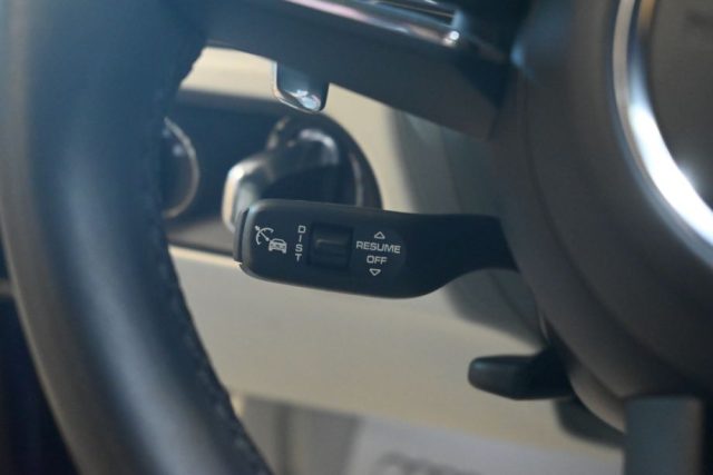 PORSCHE Macan usata 145